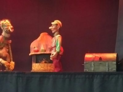 Marionetten bringen Gruselspaß an die ASS