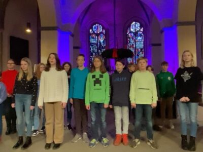 Die Albert-Schweitzer-Schule wünscht ‘Frohe Weihnachten’ – per Video