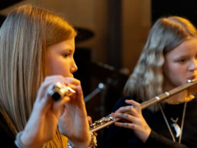 Feuerringe, kosmische Erfahrungen, Moll-Fantasien? Musikalisches Feuerwerk an der ASS!