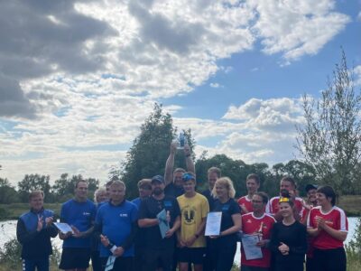 Wind, Regen und spannende Rennen: Die 2. Nienburger Stadtregatta begeistert